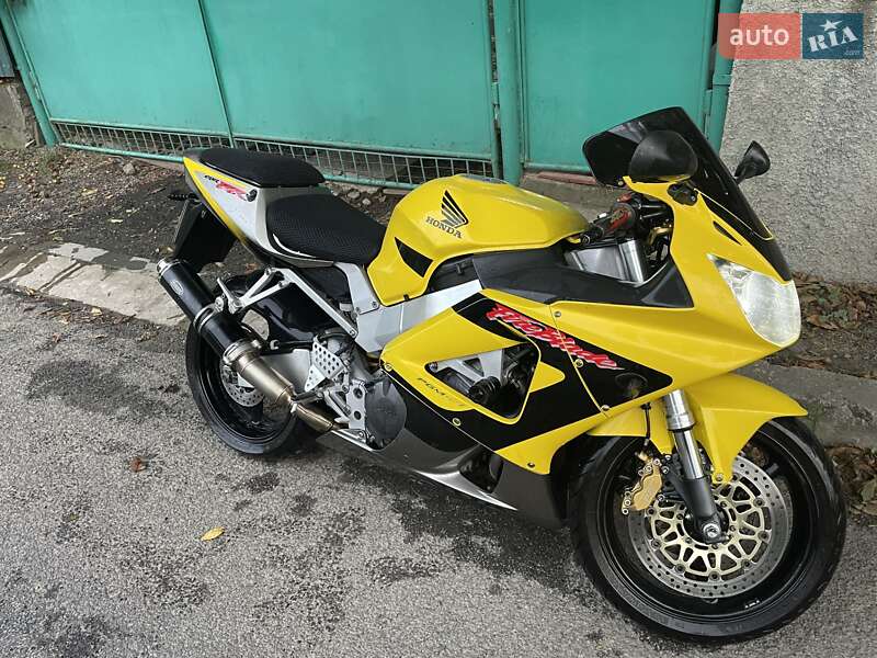 Спортбайк Honda CBR 929RR 2001 в Жмеринке фото 2 Спортбайк Honda CBR 929RR 2001 в Жмеринке