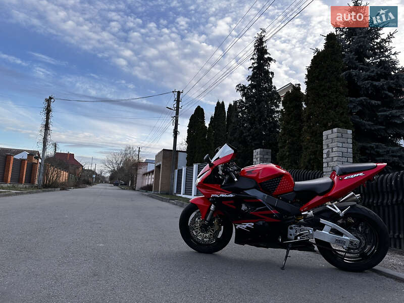 Спортбайк Honda CBR 954RR 2002 в Киеве