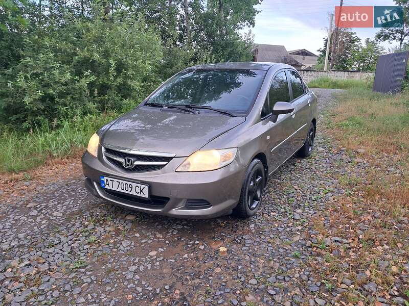 Седан Honda City 2006 в Долині