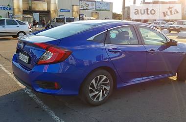 Седан Honda Civic 2016 в Львове