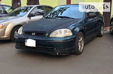 Седан Honda Civic 1996 в Киеве