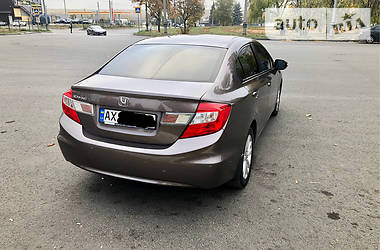 Седан Honda Civic 2012 в Харькове