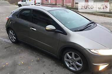 Хэтчбек Honda Civic 2007 в Каменском