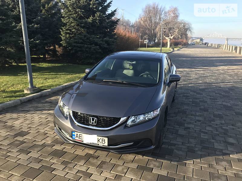 Седан Honda Civic 2015 в Днепре