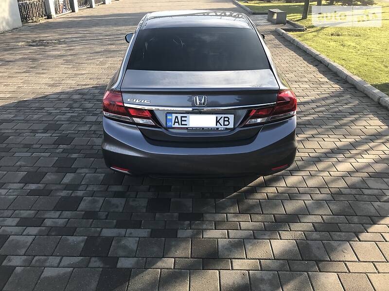 Седан Honda Civic 2015 в Днепре