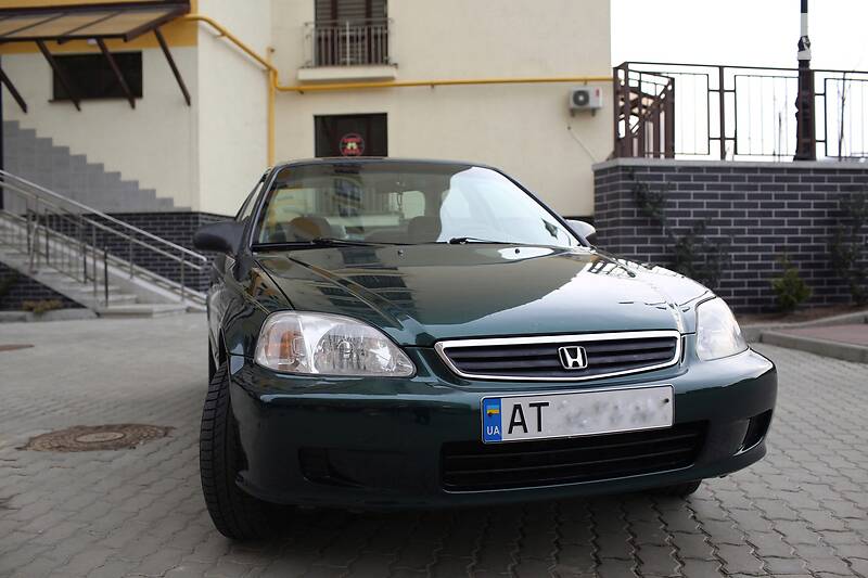 Седан Honda Civic 2001 в Ивано-Франковске