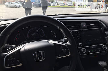 Седан Honda Civic 2018 в Киеве