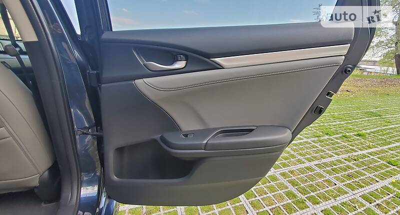 Седан Honda Civic 2016 в Києві