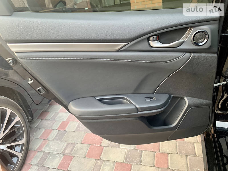 Хетчбек Honda Civic 2018 в Полтаві фото 16 Хетчбек Honda Civic 2018 в Полтаві