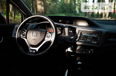 Седан Honda Civic 2012 в Києві