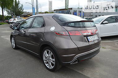 Хэтчбек Honda Civic 2010 в Киеве