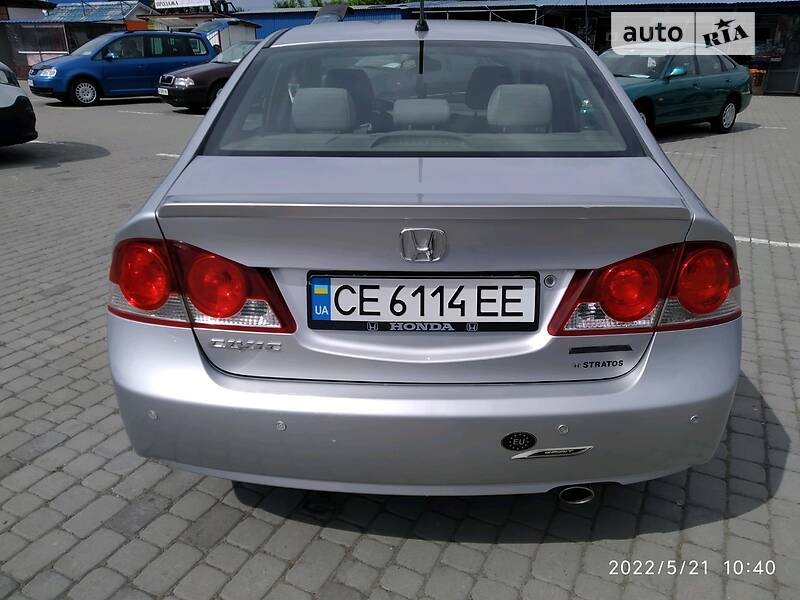 Седан Honda Civic 2007 в Черновцах
