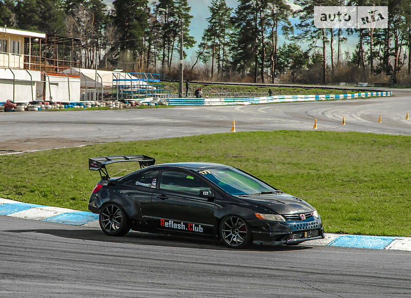 Купе Honda Civic 2006 в Києві