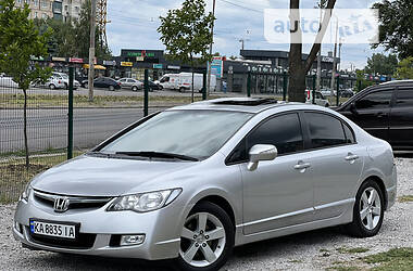 Седан Honda Civic 2007 в Днепре