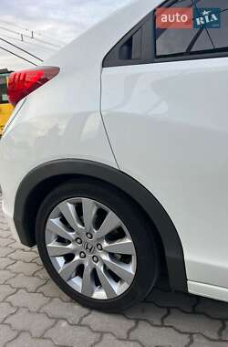 Хэтчбек Honda Civic 2013 в 