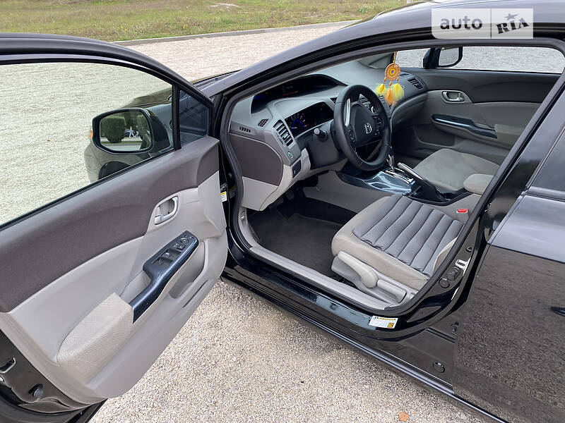 Седан Honda Civic 2012 в Днепре