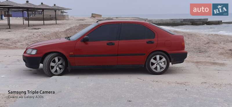 Хэтчбек Honda Civic 1995 в Запорожье