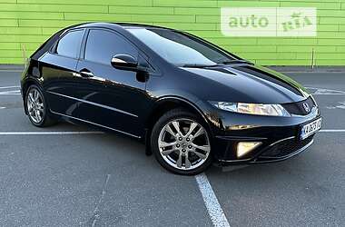 Хэтчбек Honda Civic 2010 в 