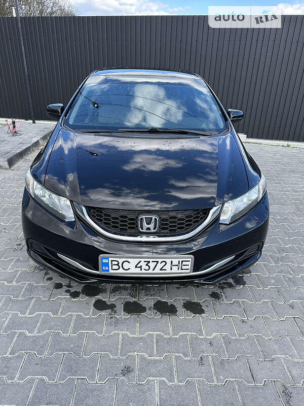 Седан Honda Civic 2014 в Львове
