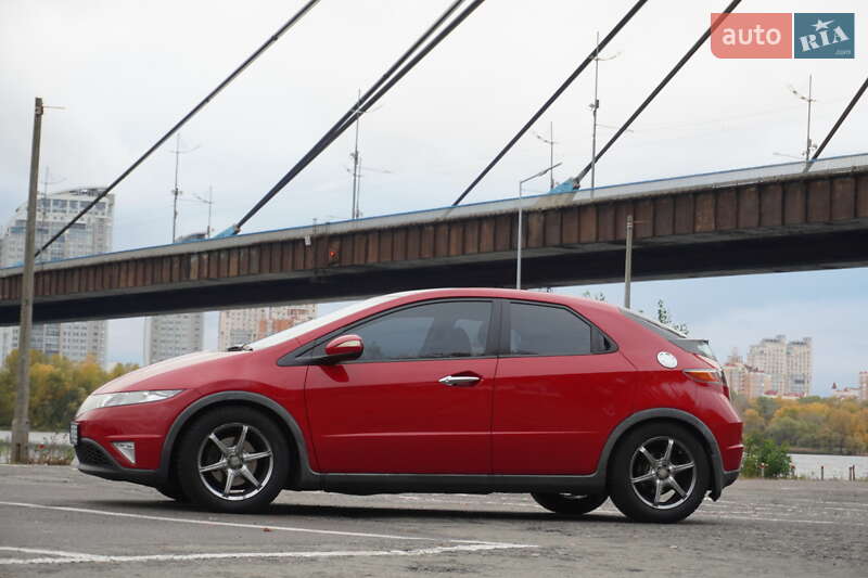 Хэтчбек Honda Civic 2008 в Николаеве