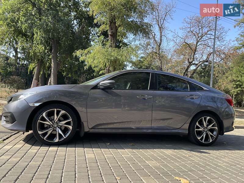 Седан Honda Civic 2020 в Одессе
