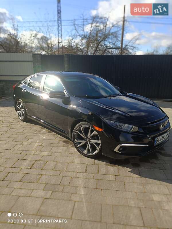 Седан Honda Civic 2019 в Старом Самборе