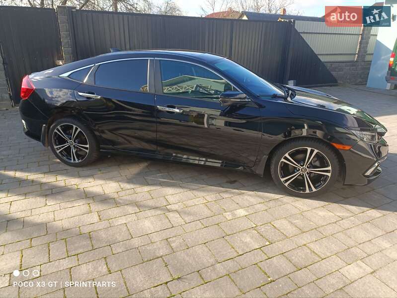 Седан Honda Civic 2019 в Старом Самборе