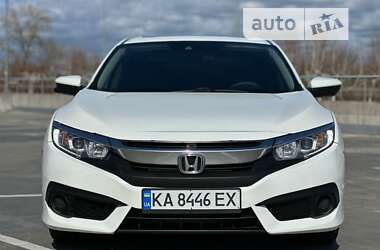 Хэтчбек Honda Civic 2016 в Киеве