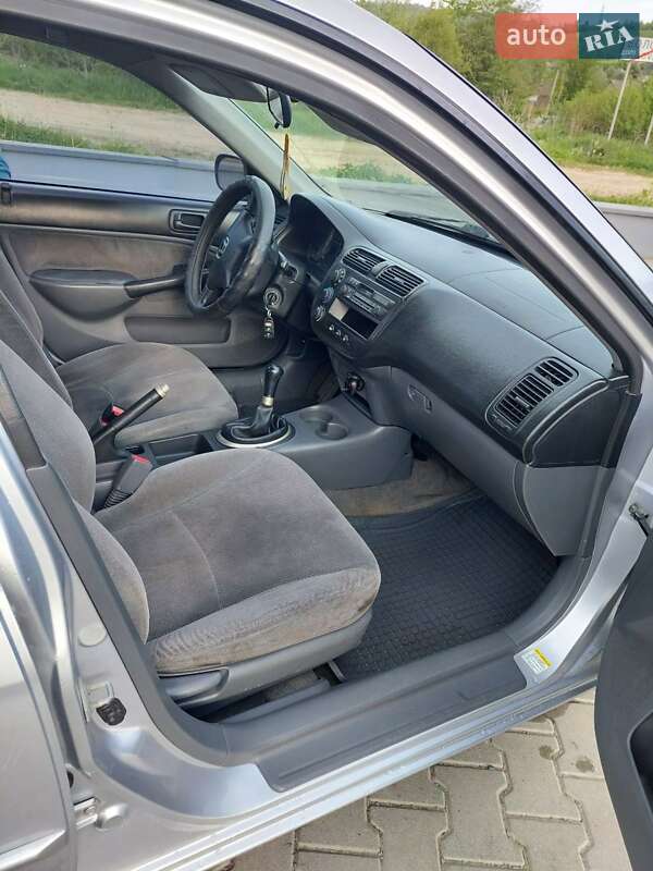 Седан Honda Civic 2001 в Воловцю