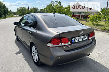 Седан Honda Civic 2010 в Звягелі