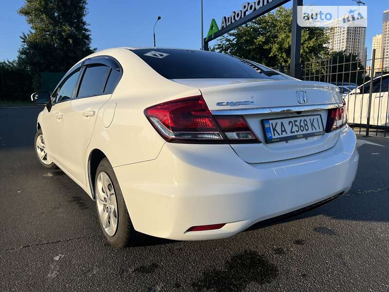 Седан Honda Civic 2013 в Киеве