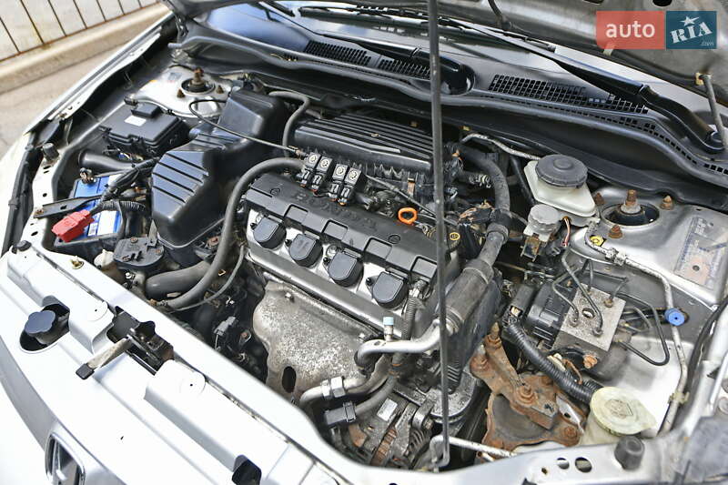 Хэтчбек Honda Civic 2002 в Новомосковске