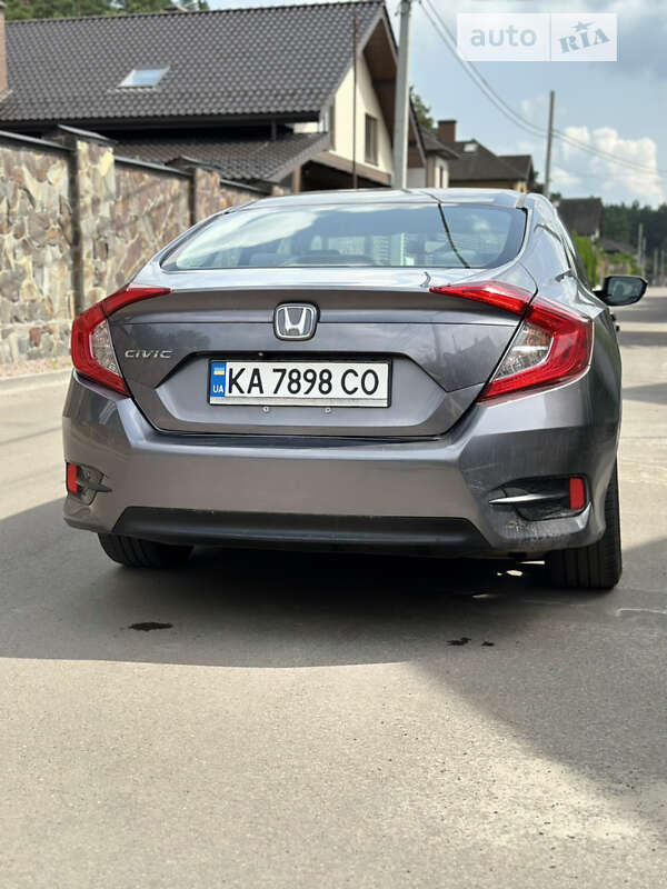 Седан Honda Civic 2016 в Києві