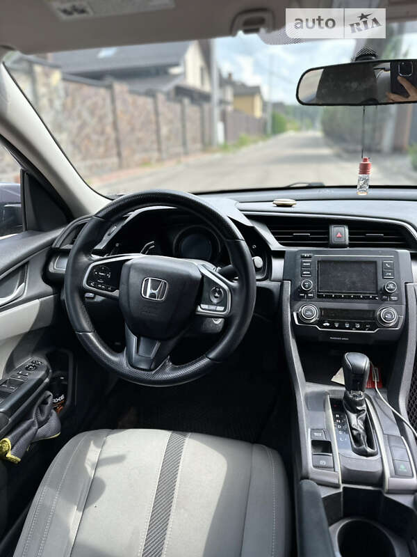 Седан Honda Civic 2016 в Києві