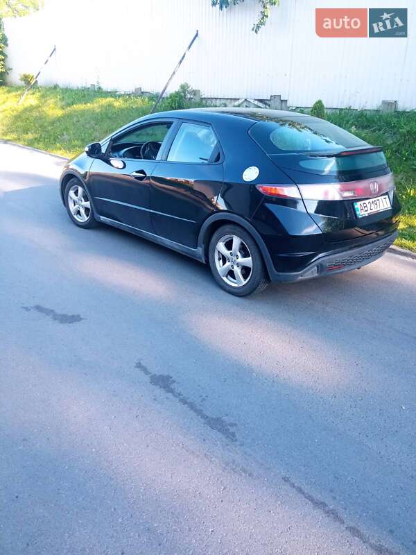 Хэтчбек Honda Civic 2007 в Хмельнике