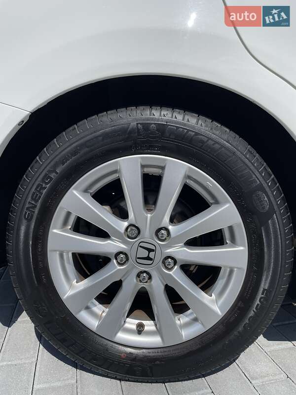 Седан Honda Civic 2012 в Львові