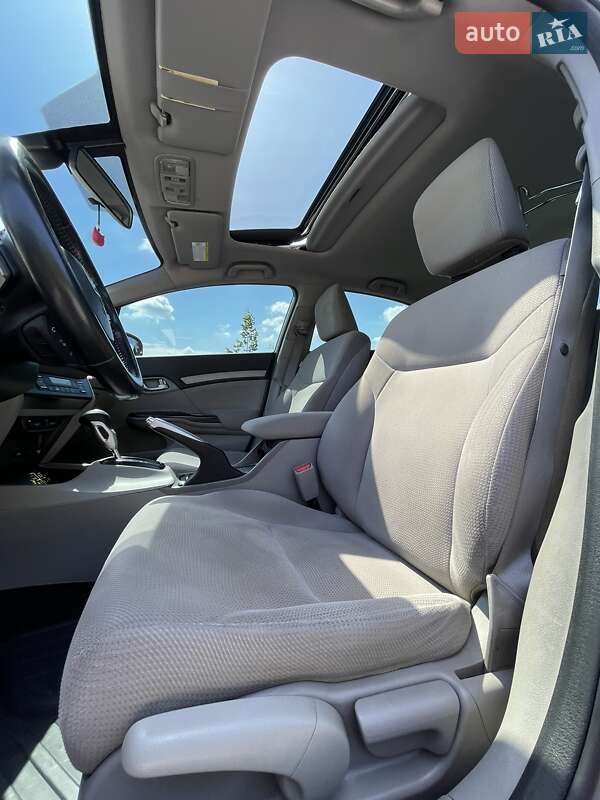 Седан Honda Civic 2012 в Львові