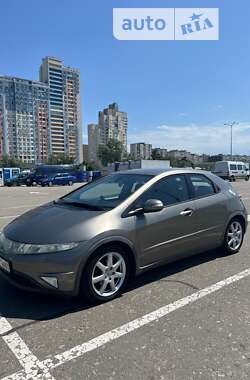 Хэтчбек Honda Civic 2008 в Киеве