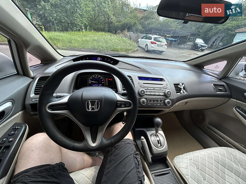 Седан Honda Civic 2009 в Киеве