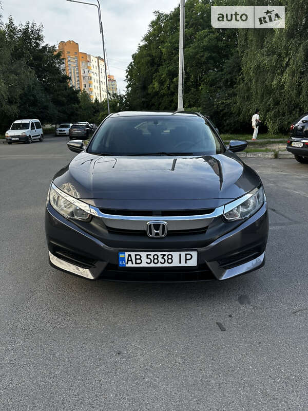 Седан Honda Civic 2017 в Виннице