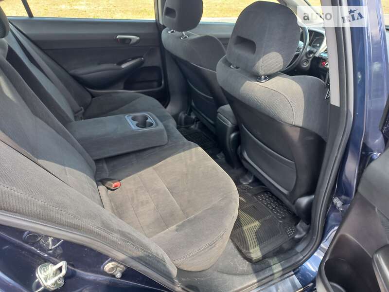 Седан Honda Civic 2009 в Кривом Роге