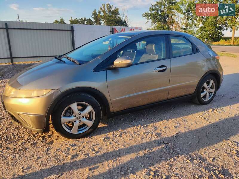 Хетчбек Honda Civic 2006 в Києві