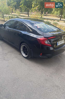 Седан Honda Civic 2017 в 