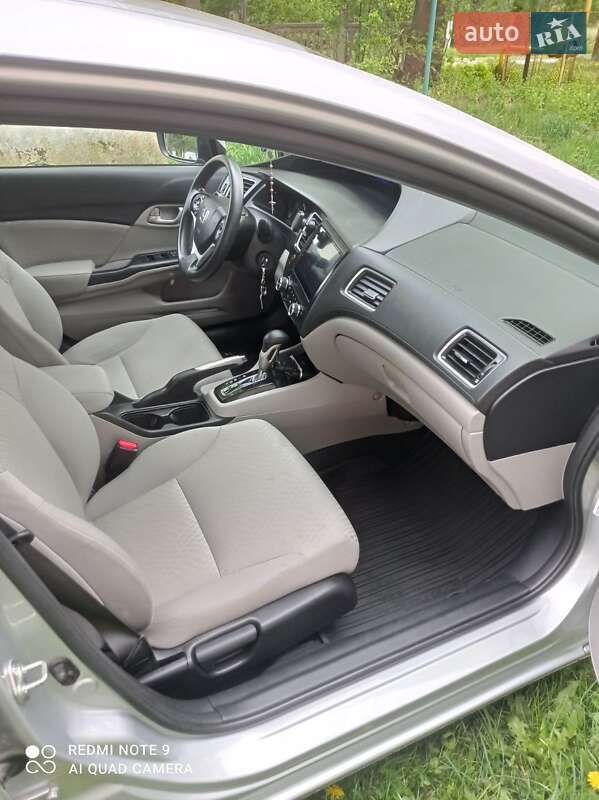 Седан Honda Civic 2014 в Дрогобичі