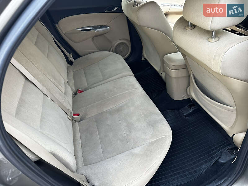 Хэтчбек Honda Civic 2007 в Днепре