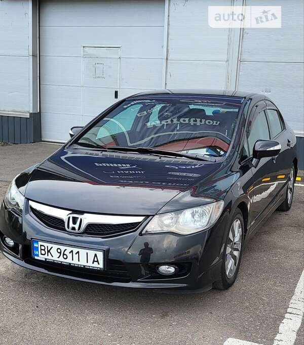 Седан Honda Civic 2011 в Ровно