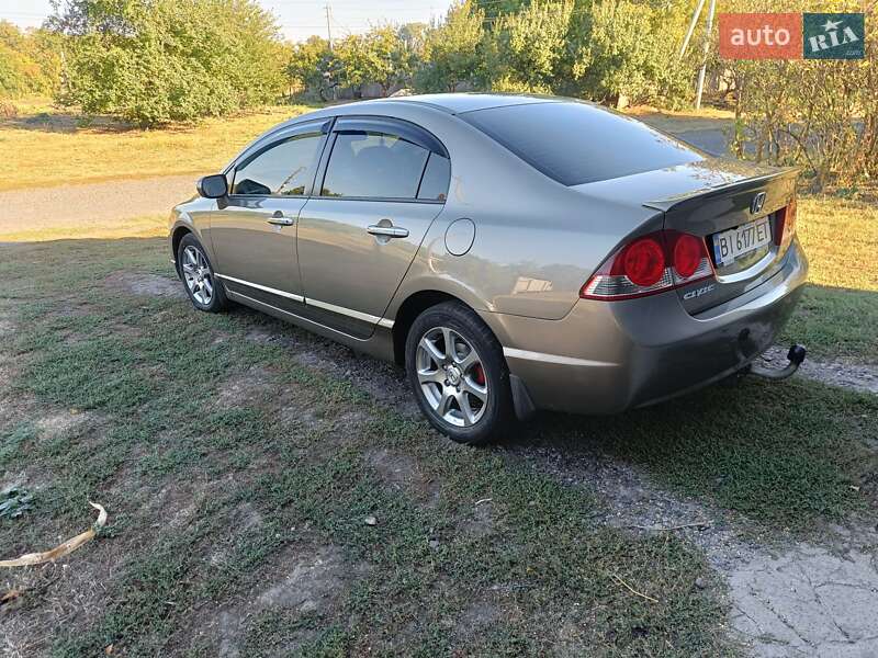 Седан Honda Civic 2006 в Зенькове
