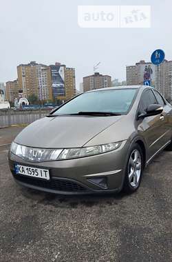 Хэтчбек Honda Civic 2007 в Киеве