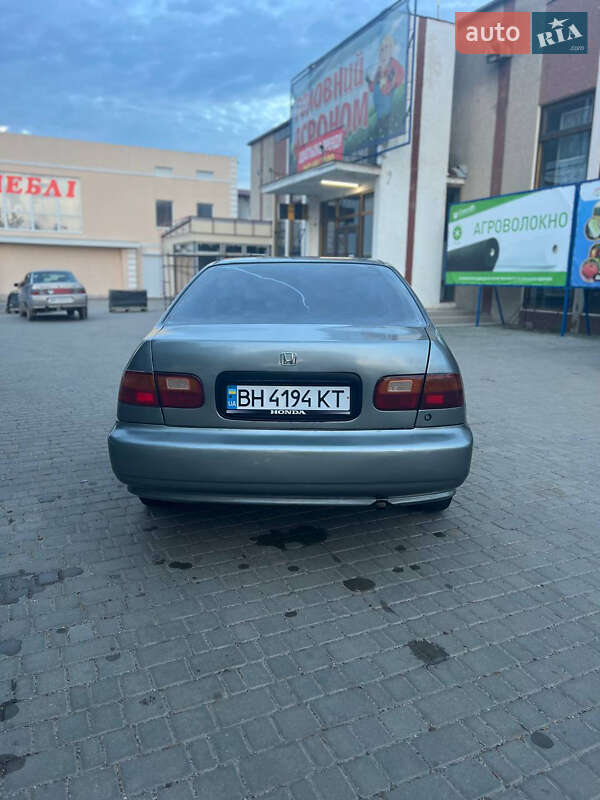 Седан Honda Civic 1992 в Татарбунарах