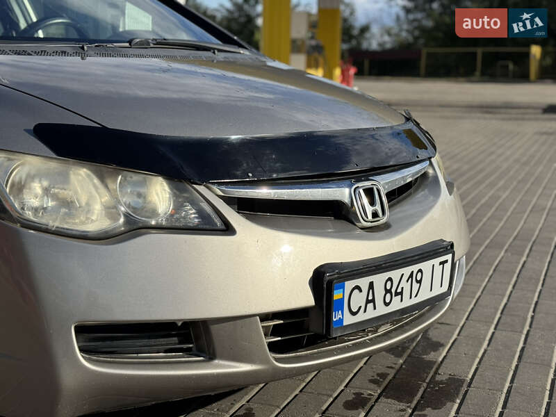 Седан Honda Civic 2006 в Смеле